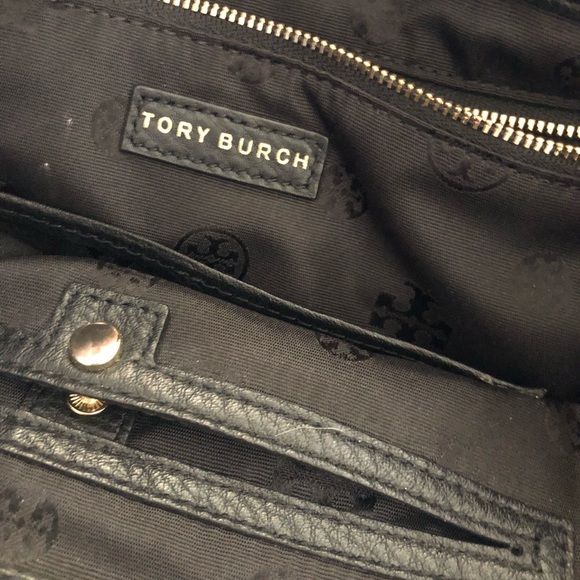 Tory Burch black leather bag with gold details - Picture 5 of 9